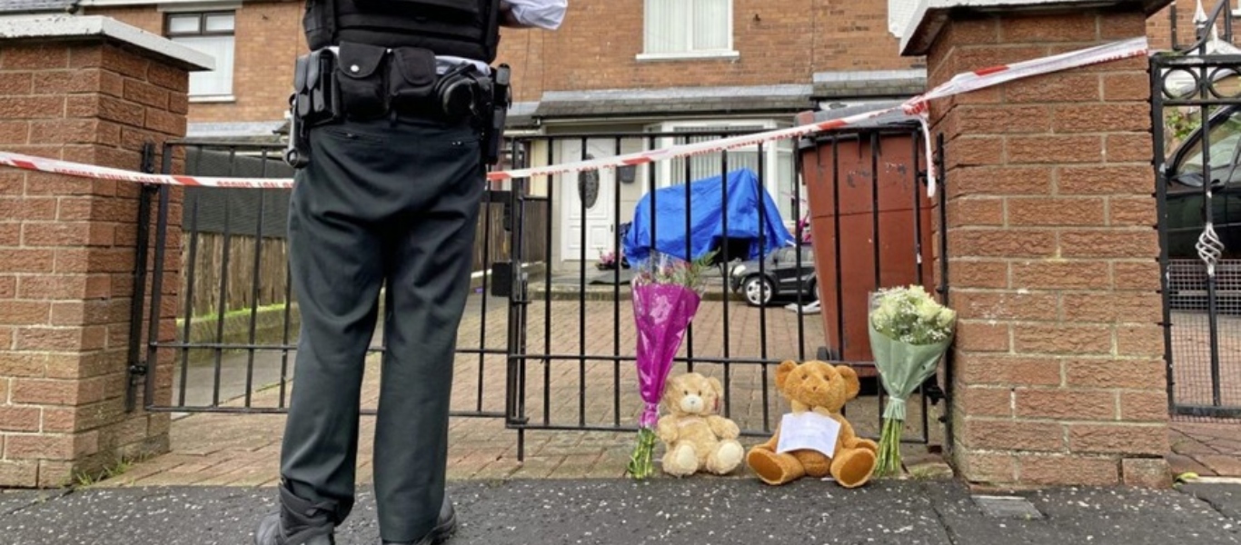 Β.Ιρλανδία: Μητέρα αντιμέτωπη με κατηγορίες για τη δολοφονία του μόλις 8 μηνών γιου της