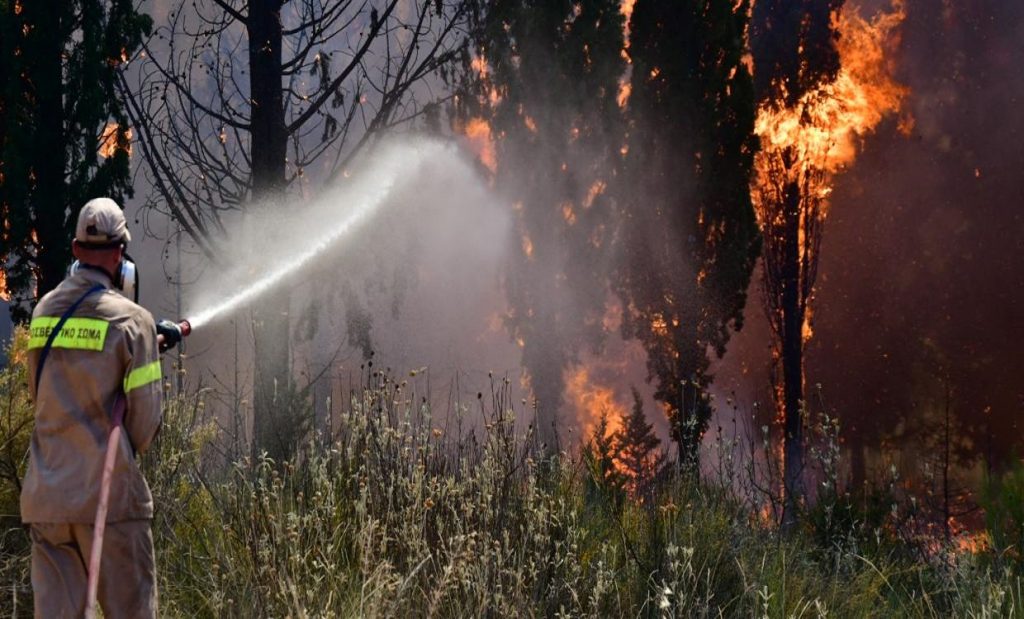 Πάτρα: Καταδίωξη αυτοκινήτου με δύο άνδρες – Υποψίες ότι είναι εμπρηστές