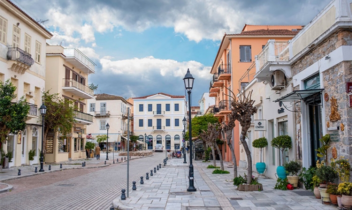 Ναύπλιο: Γυναίκα κυκλοφορούσε γυμνή στους δρόμους της πόλης