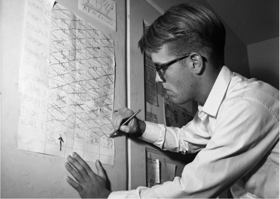 Έγραψε ιστορία: Αυτός ο άνθρωπος κατάφερε να μείνει άυπνος για 11 μέρες (βίντεο)