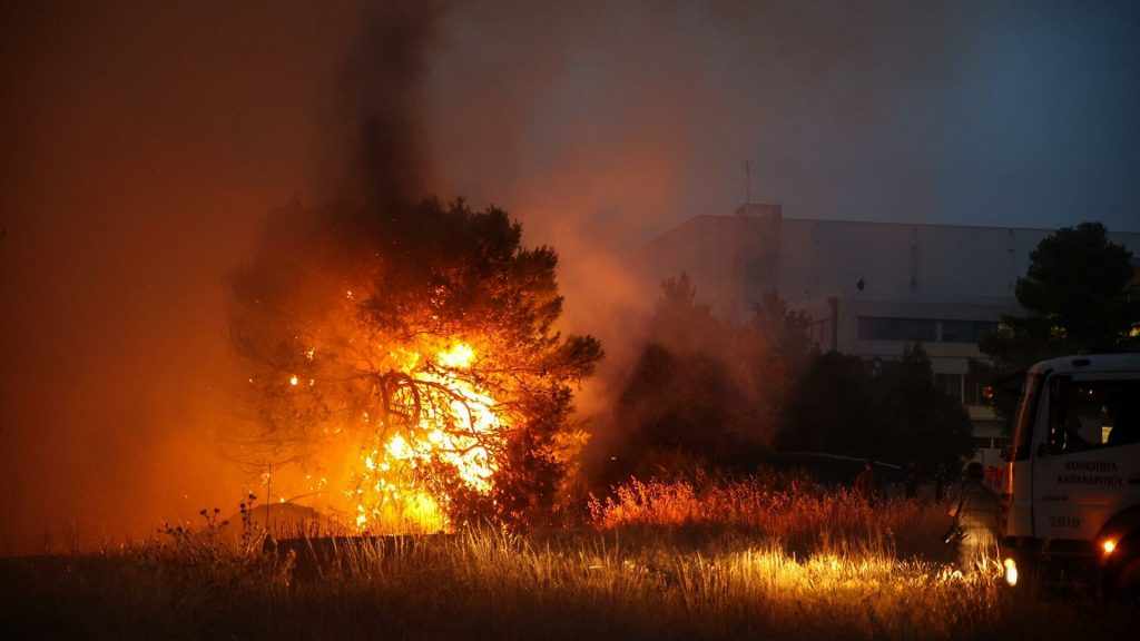 Φωτιές – Υπ.Υγείας: Οδηγίες για το πως  θα προστατευθούμε από την ατμοσφαιρική ρύπανση