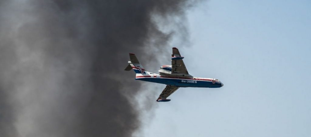 Στο πλευρό της Ελλάδας η ρωσική πρεσβεία: «Δίπλα στους Έλληνες στις δύσκολες μέρες των πυρκαγιών»