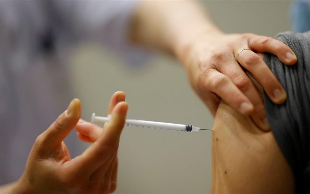 Οι ΗΠΑ εξετάζουν να ανοίξουν τα σύνορα στους πλήρως εμβολιασμένους κατά του κορωνοϊού