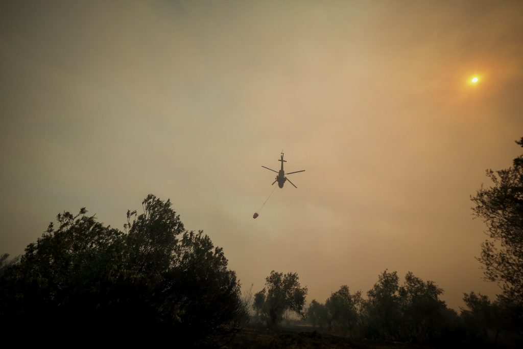Δύσκολες ώρες και στη Μεσσηνία: Έχουν εκκενωθεί έξι οικισμοί – Πολλά ενεργά μέτωπα σε μία τεράστια έκταση