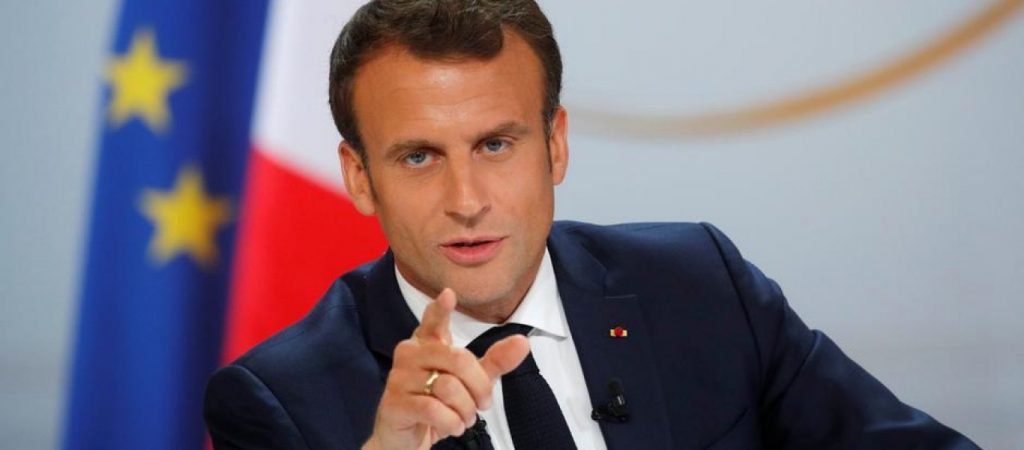 Γαλλία: Ο Ε.Μακρόν ανακοίνωσε τη χορήγηση τρίτης δόσης εμβολίου