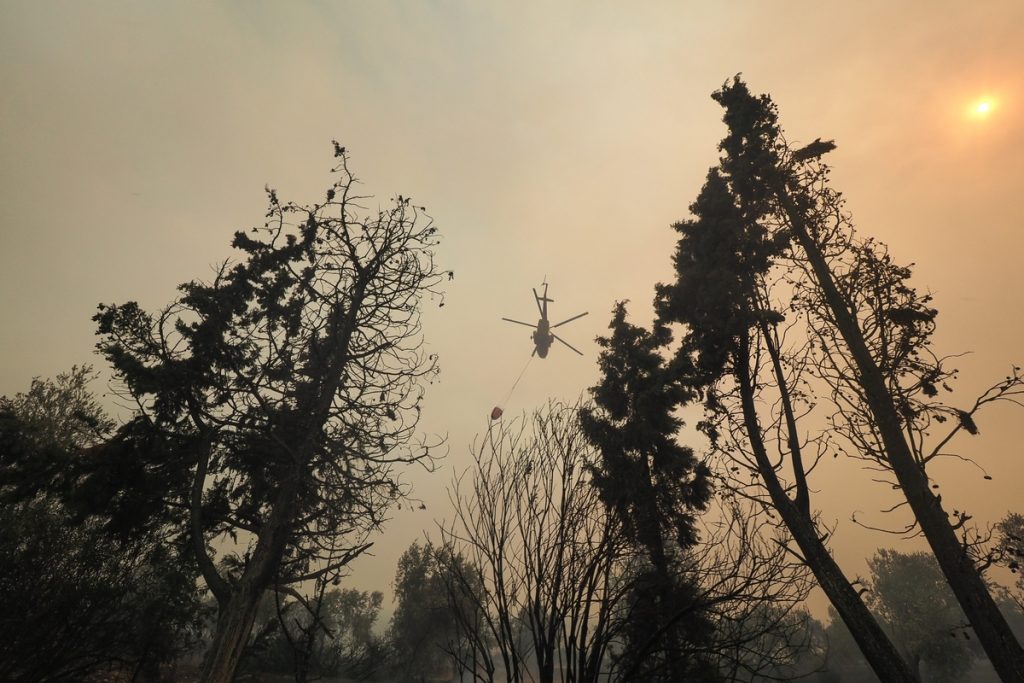 Για έλλειψη συντονισμού και ανεφάρμοστα σχέδια εγκαλούν την κυβέρνηση ΚΚΕ και ΚΙΝΑΛ
