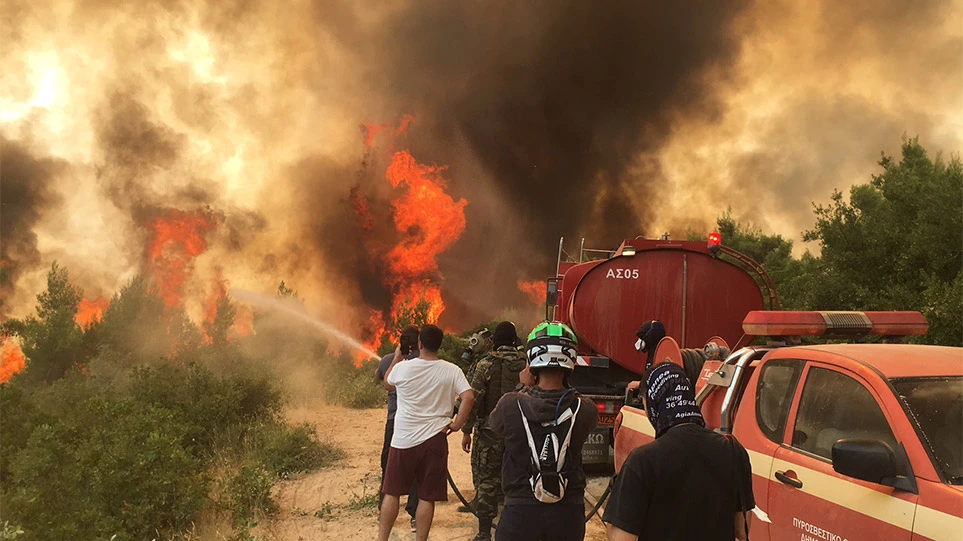Εγκλωβισμένοι στη Δροσοπηγή – Τρεις τραυματίες μεταφέρονται στο ΚΑΤ (upd2)
