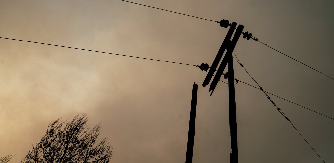 Φωτιά: Χωρίς ρεύμα σήμερα όλη η Αττική – Πού θα πραγματοποιηθούν διακοπές ρεύματος