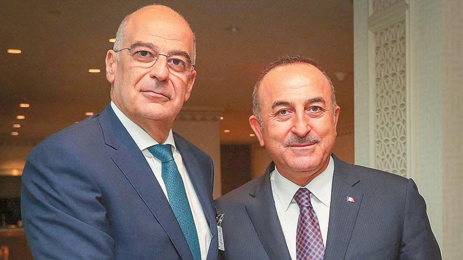 Τηλεφωνική επικοινωνία Δένδια-Τσαβούσογλου – Μίλησαν για τις φωτιές που πλήττουν τις δύο χώρες