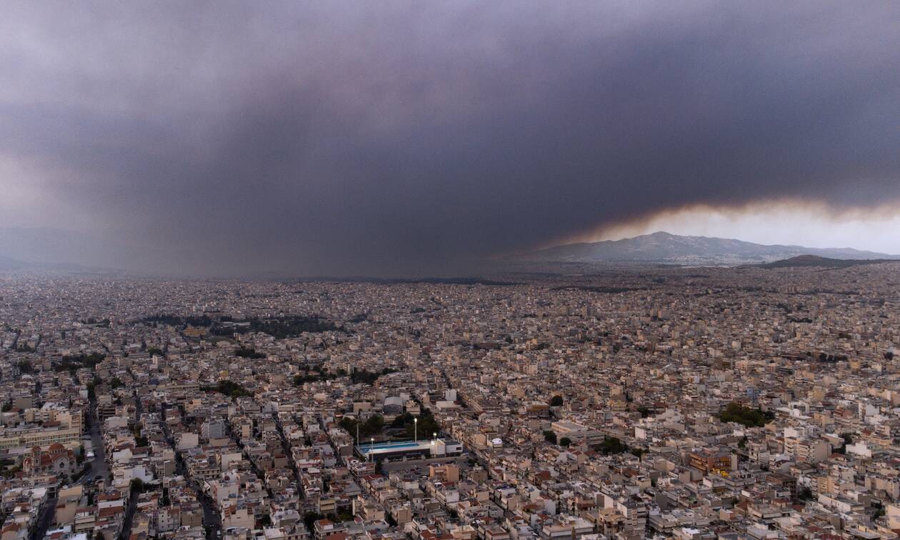 Αλλάζει επικίνδυνα ο καιρός: Καυτοί και δυνατοί άνεμοι έως 8 μποφόρ