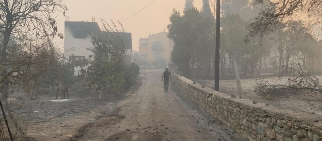 Μαρτυρία για την φωτιά στις Ροβιές Ευβοίας: «Να ακουστούν αλήθειες για ότι συνέβη»