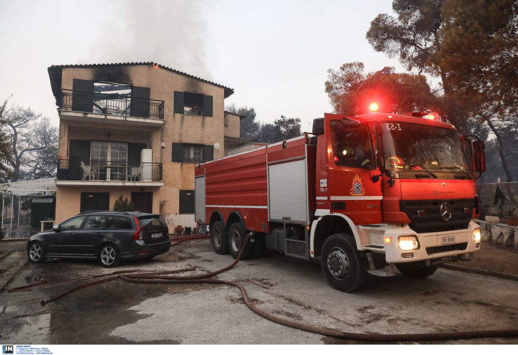 Ανατολική Μάνη: Επιχείρηση απεγκλωβισμού 10 ατόμων