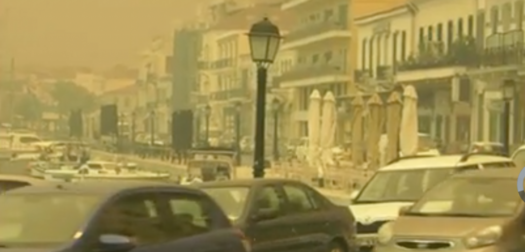 Κραυγή αγωνίας από το Γύθειο: «Ο κόσμος είναι εγκλωβισμένος – Η φωτιά θα μπορούσε να σβήσει χθες με ένα πυροσβεστικό!»