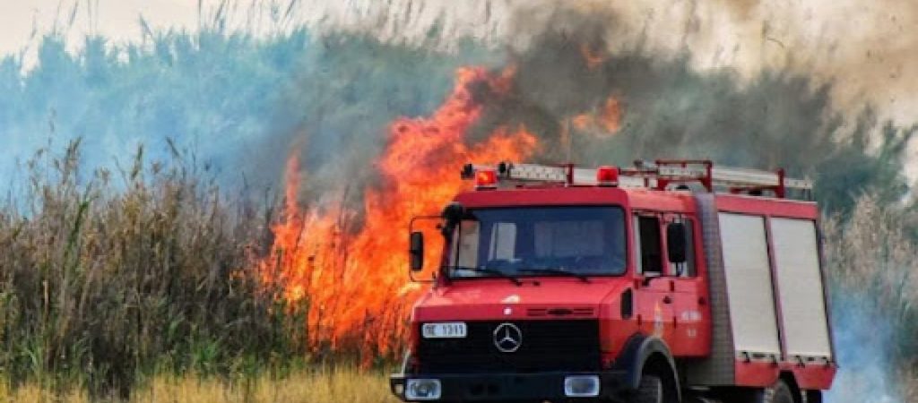 Ενεργοποιήθηκε η υπηρεσία «Κοπέρνικος» για τις φωτιές σε Ανατολική Μάνη, Διαβολίτσι και Φωκίδα