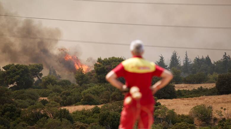 Σε ποια σημεία παραμένει κλειστή η Εθνική Οδός Αθηνών – Λαμίας λόγω της φωτιάς