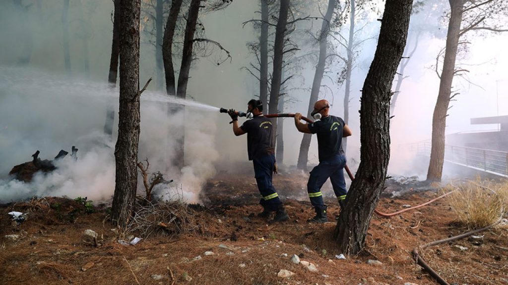 Αυτή είναι η συνδρομή που κατάφερε να συγκεντρώσει η ΕΕ – 9 πυροσβεστικά αεροπλάνα, 700 διασώστες & 100 οχήματα