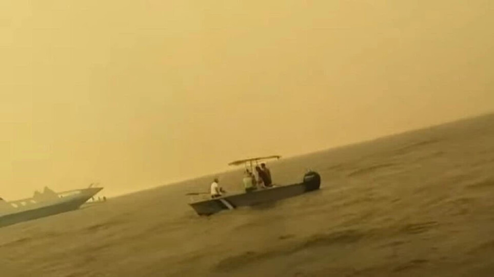 Λιμενικό: 2.284 απεγκλωβισμοί από περιοχές που έπληξαν οι φωτιές