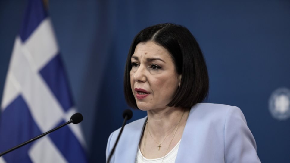 «Θίχτηκε» η Αριστοτελία Πελώνη και αποφάσισε να «παρέμβει»: «Σταματήστε επιτέλους τα fake news – Όλοι είμαστε εδώ»