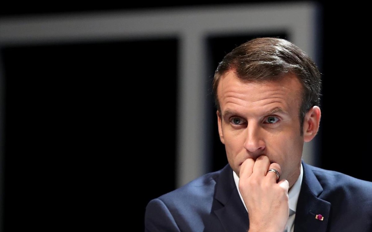 Μακρόν: Τρίτη δόση του εμβολίου για ηλικιωμένους και ευάλωτους τον Σεπτέμβριο