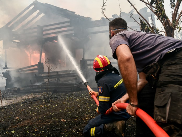 Τραυματίστηκε 32χρονος Ισραηλινός πυροσβέστης από τις φωτιές στις Αφίδνες