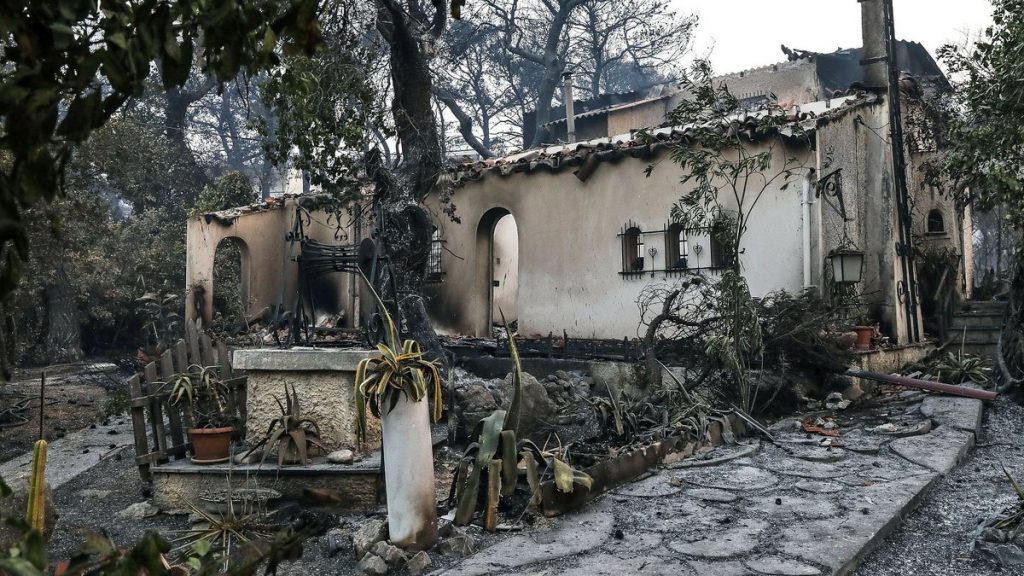 Δείτε τη δορυφορική καταγραφή των καμένων στη Βαρυμπόμπη – Στάχτη 68.000 στρέμματα (φώτο)