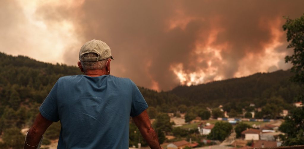 Φωτιά στην Εύβοια: Ξεσπά ο πρόεδρος της κοινότητας Λίμνης – «Ανύπαρκτη η Πυροσβεστική»