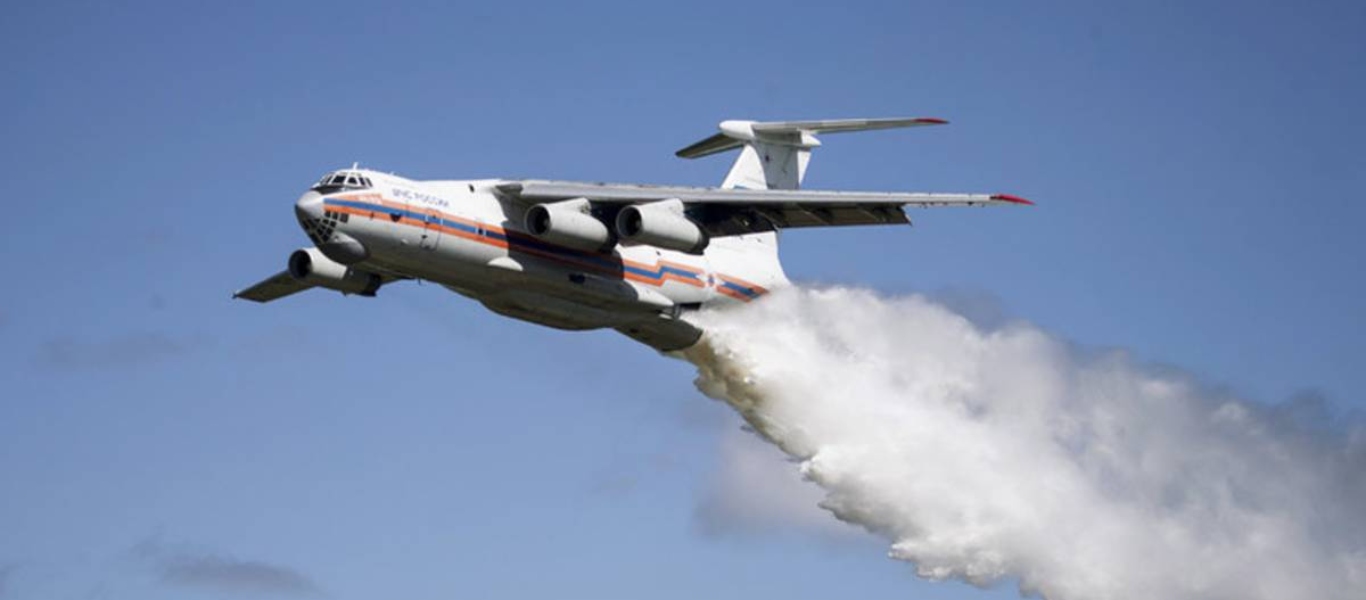 Ρίχτηκε στην «μάχη» με τις φλόγες το Ilyushin Il-76 στην Αρκαδία – Εντυπωσιακά πλάνα (βίντεο)