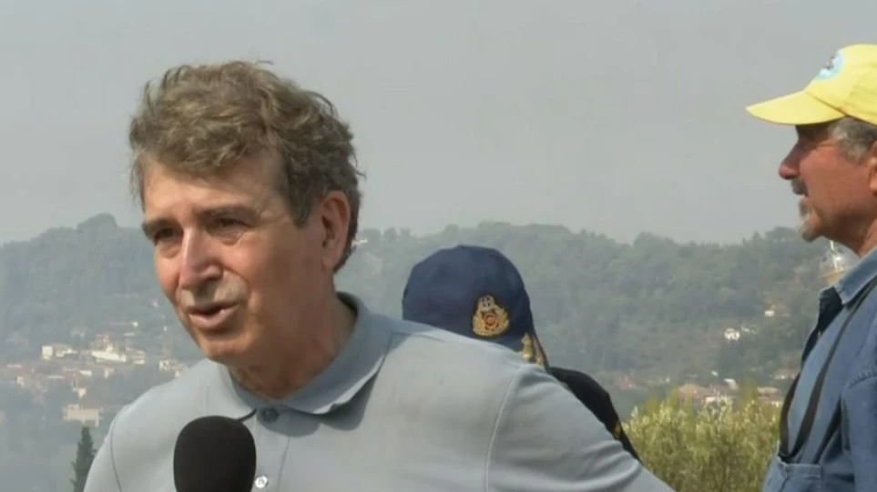 Με δόση ειρωνείας η απάντηση του Μ.Χρυσοχοΐδη σε ΣΥΡΙΖΑ: «Και πυροσβέστης και επιτελικός, συνεχώς παρών»