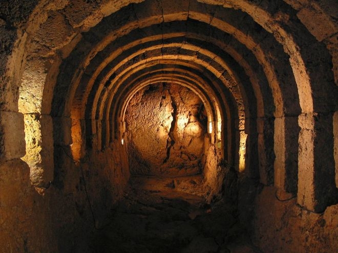 Ο μύθος της Πύλης του Άδη και η εξήγηση των επιστημόνων