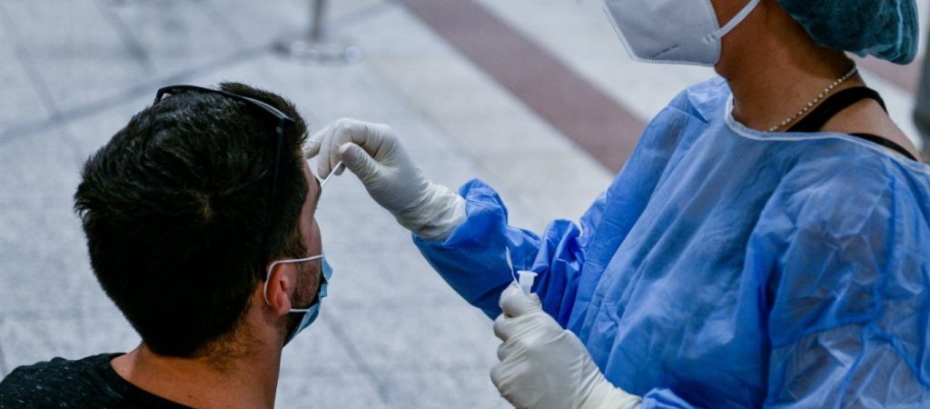 ΕΟΔΥ: Δείτε τα σημεία που μπορείτε να κάνετε αύριο δωρεάν rapid test
