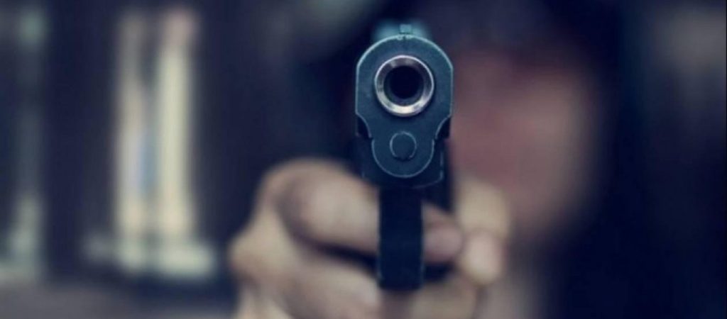 Παιδί σκότωσε την 21χρονη μητέρα του ενώ εκείνη βρισκόταν σε τηλεδιάσκεψη!