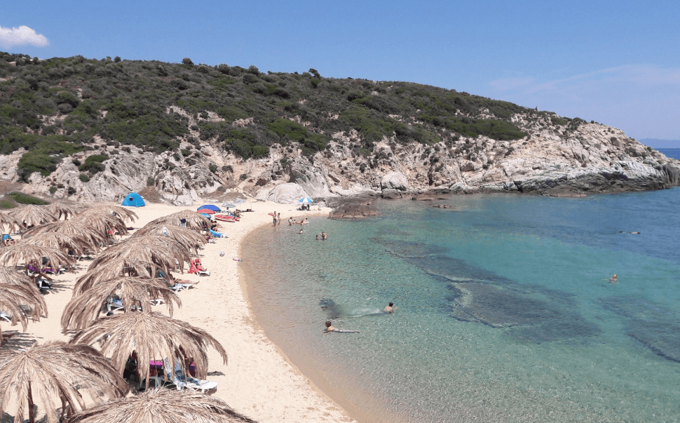 10+2 εξωτικές παραλίες στην Ελλάδα που αξίζει να πας έστω μια φορά στη ζωή σου