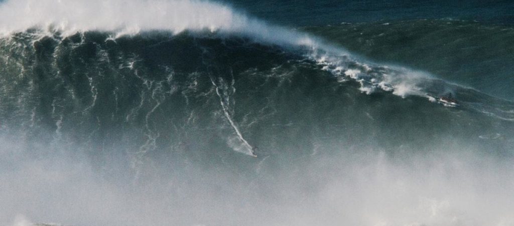 Ηράκλειο: Πελώρια κύματα παρέσυραν 10χρονο – Στο νοσοκομείο σε σοβαρή κατάσταση