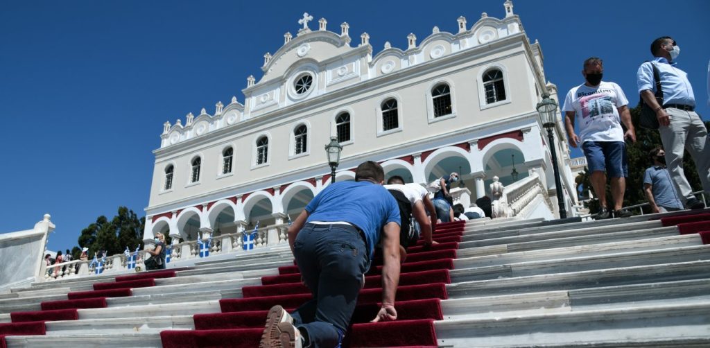 Δεκαπενταύγουστος: Αυτός είναι ο λόγος που λέγεται «Πάσχα του καλοκαιριού»