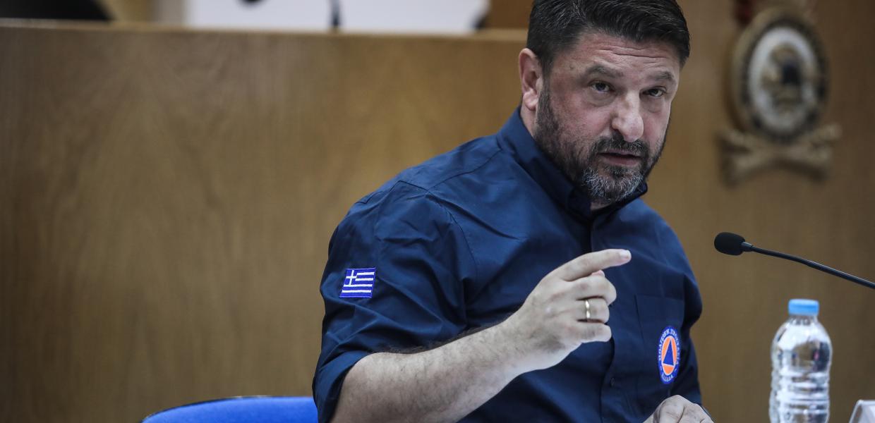 Ο Δεκαπενταύγουστος έκανε τον Ν.Χαρδαλιά… ποιητικό – Οι ευχές με στίχους του Ν.Γκάτσου