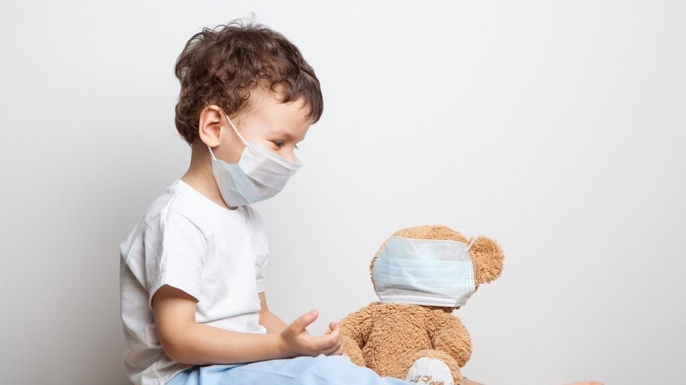 Έρευνα υποστηρίζει ότι τα μικρά παιδιά μεταδίδουν τον κορωνοϊό μέσα στα σπίτια πιο συχνά από ό,τι οι έφηβοι