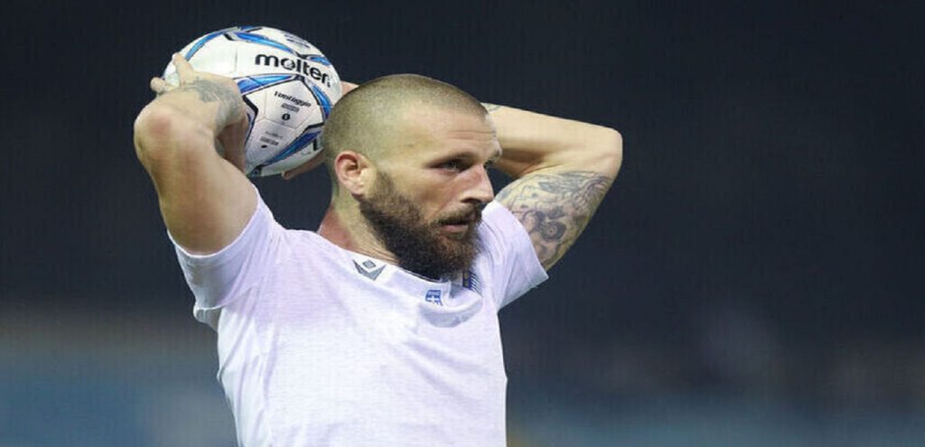 Λαμία: Σοβαρό τροχαίο για τον ποδοσφαιριστή Γιάννη Σκόνδρα