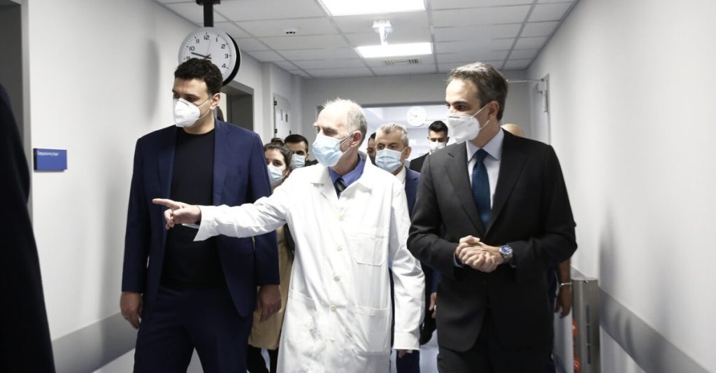 Κυβέρνηση: Ιδιωτικές εταιρείες θα αντικαταστήσουν τους ανεμβολίαστους υγειονομικούς! – 10.000 άνθρωποι χωρίς μισθό