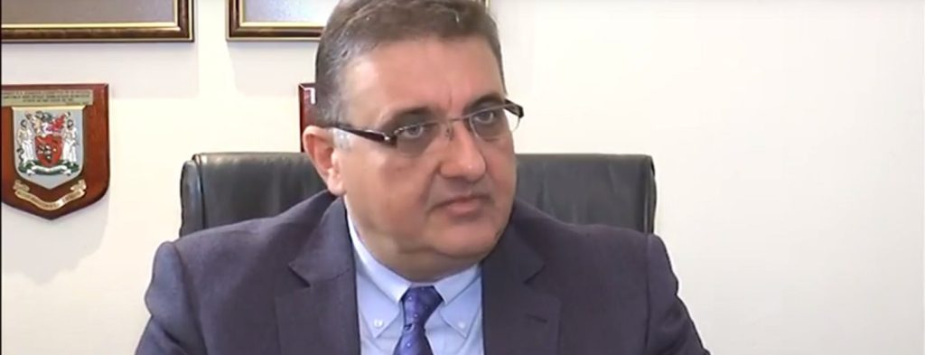 Α.Εξαδάκτυλος: «Οι περισσότερες νοσηλείες και απώλειες θα είναι από ανεμβολίαστους άνω των 50 ετών»