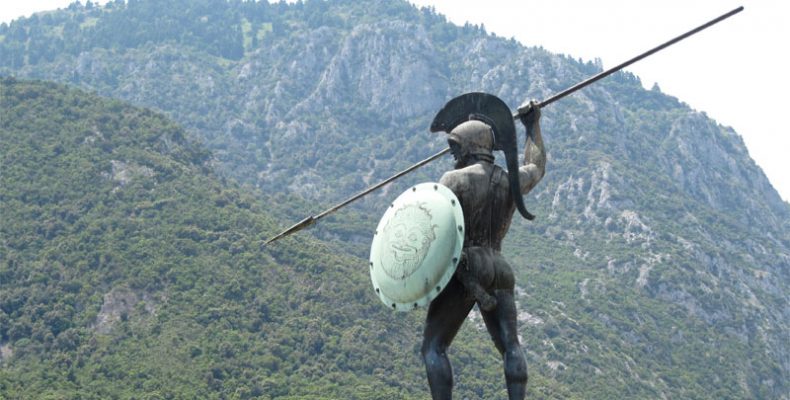 Μύθος ή αλήθεια ότι οι Σπαρτιάτες έριχναν τα αδύναμα βρέφη στον Καιάδα;