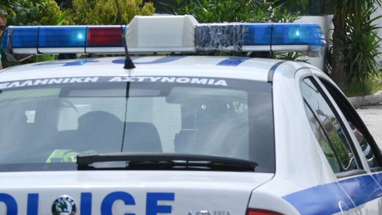 Μύκονος: Χειροπέδες σε τέσσερα άτομα για συμμετοχή σε κύκλωμα διακίνησης κοκαΐνης – Ανάμεσά τους γνωστός αρχιτέκτονας