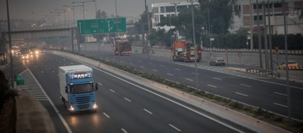 Φωτιά στα Βίλια – Έκτακτη διακοπή κυκλοφορίας – Ποιοι δρόμοι είναι κλειστοί