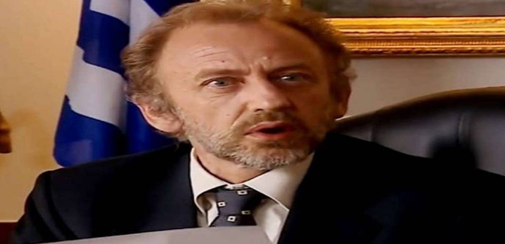 Θυμάστε τον πρωθυπουργό του «Παρά Πέντε» – Δείτε τι δουλειά κάνει σήμερα