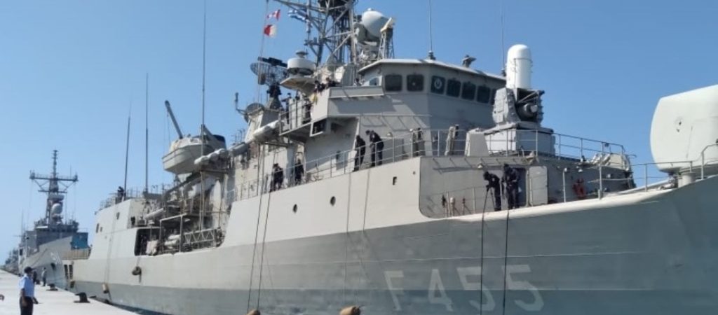 Η φρεγάτα «Σαλαμίς» κατέπλευσε στη νέα ναυτική βάση της Αιγύπτου (βίντεο)