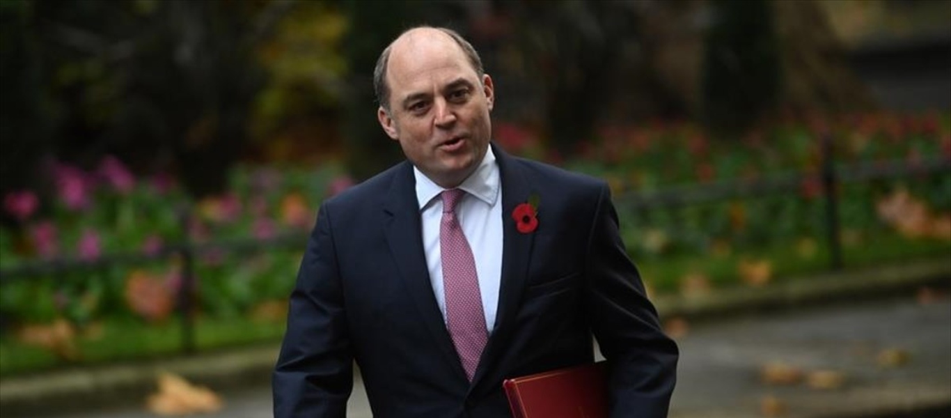 Βρετανός υπ.Άμυνας: «Απομένουν ώρες και όχι εβδομάδες για την εκκένωση της Καμπούλ»