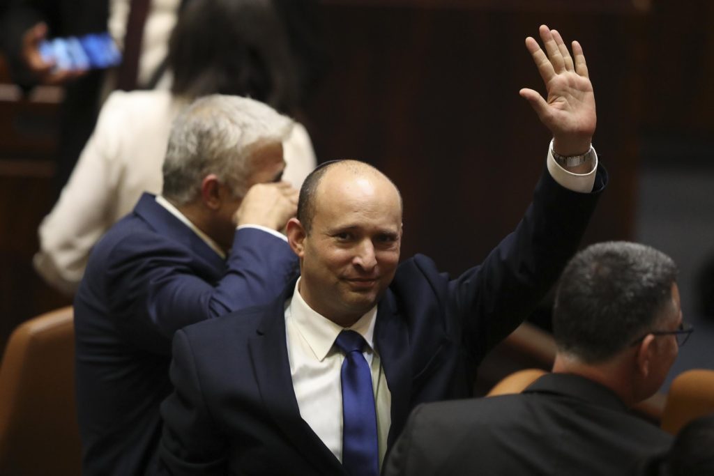 Τέλος η «ελευθερία» με 2 δόσεις: «Χρειάζεται και 3η αλλιώς είστε οι πιο ευάλωτοι» λέει ο πρωθυπουργός του Ισραήλ