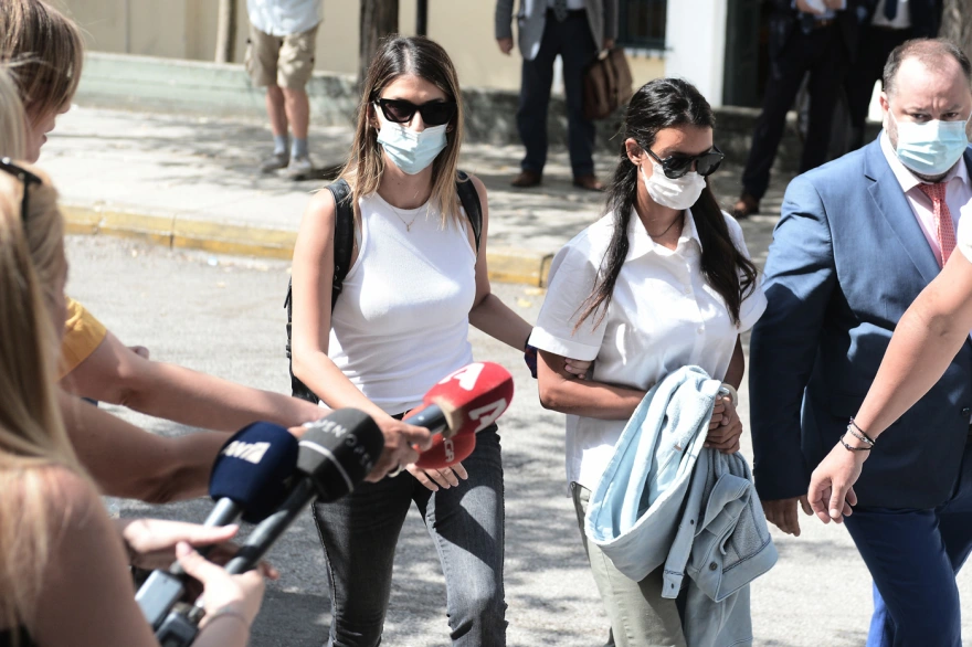 Στον ανακριτή το μοντέλο που βρέθηκε με κοκαΐνη στη Γλυφάδα – Τι υποστηρίζει (φωτο)