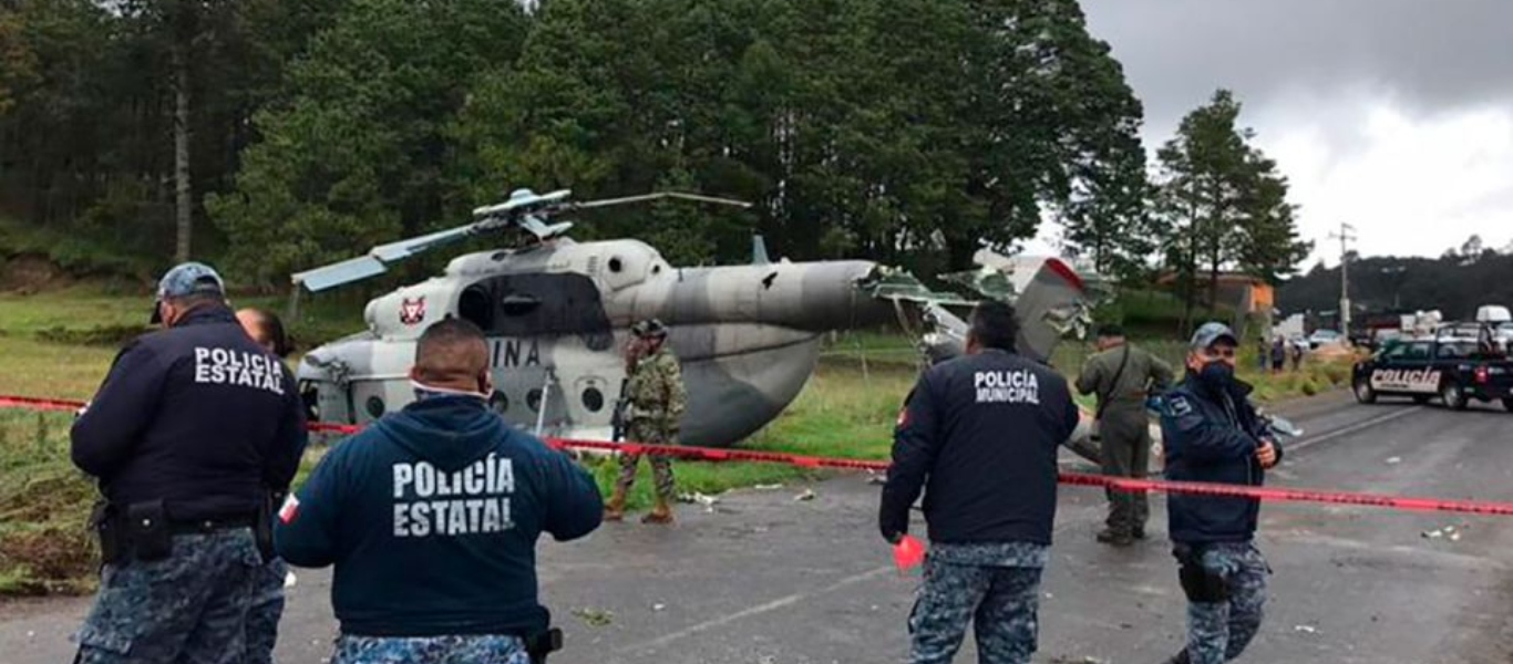 Μεξικό: Aναγκαστική προσγείωση στρατιωτικού ελικοπτέρου στη μέση του δρόμου (βίντεο)