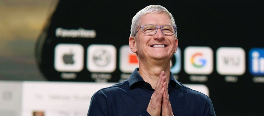 Apple: Ο Τιμ Κουκ έλαβε πακέτο μετοχών 750 εκατ. δολαρίων ως μπόνους