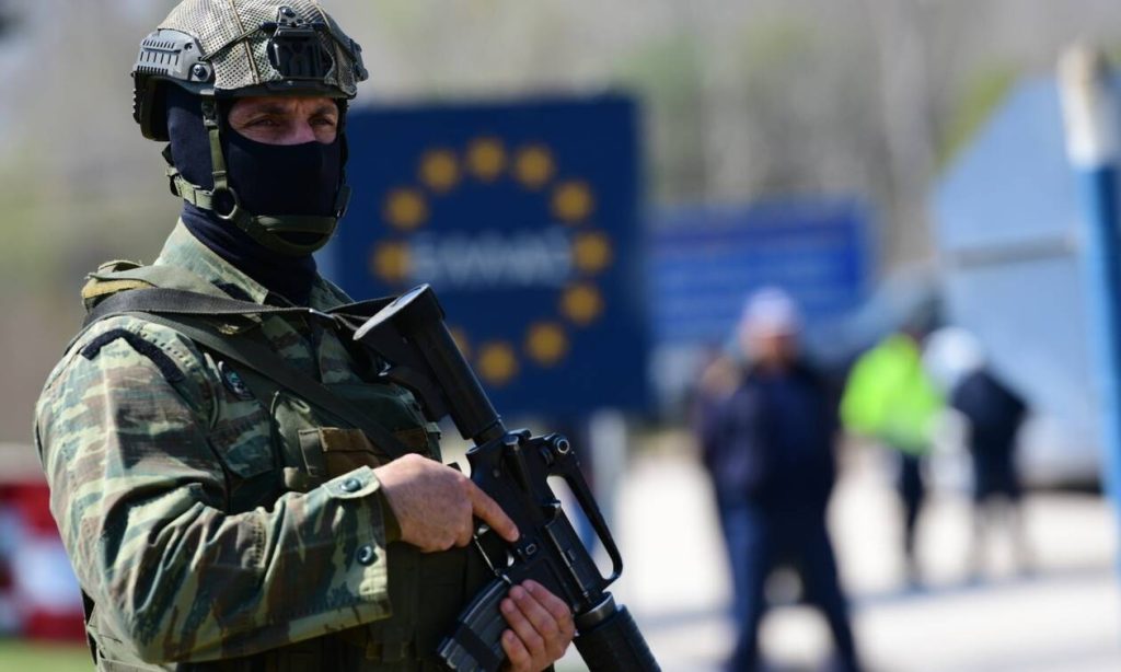 Σύλληψη Βρετανίδας για παρουσία  σε απαγορευμένη στρατιωτική περιοχή στον Έβρο